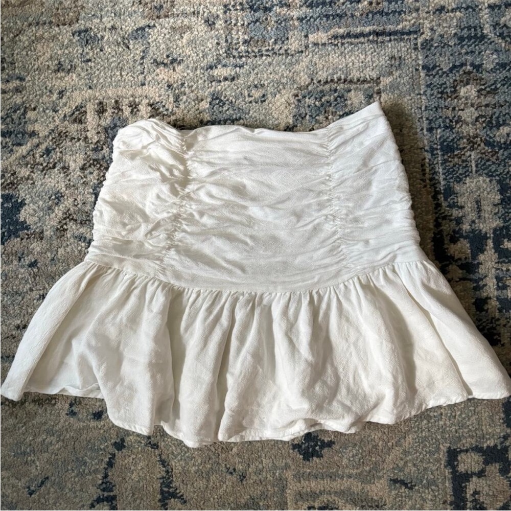Lioness White Ruched Linen Mini Skirt